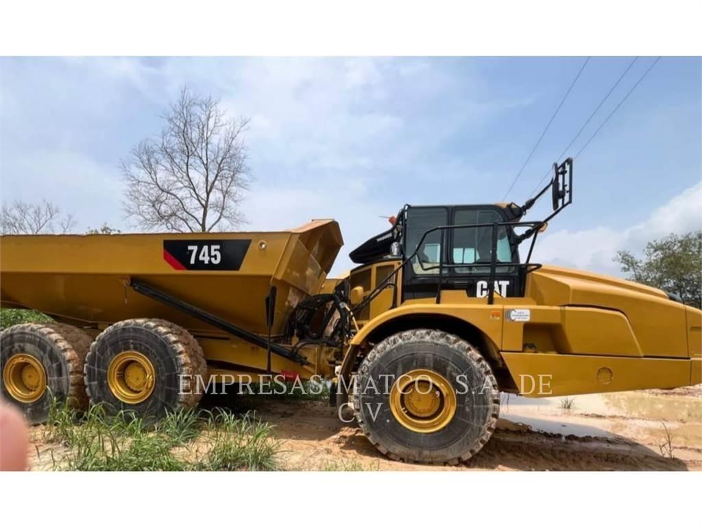 CAT 745-04LRC Terrængående lastbiler