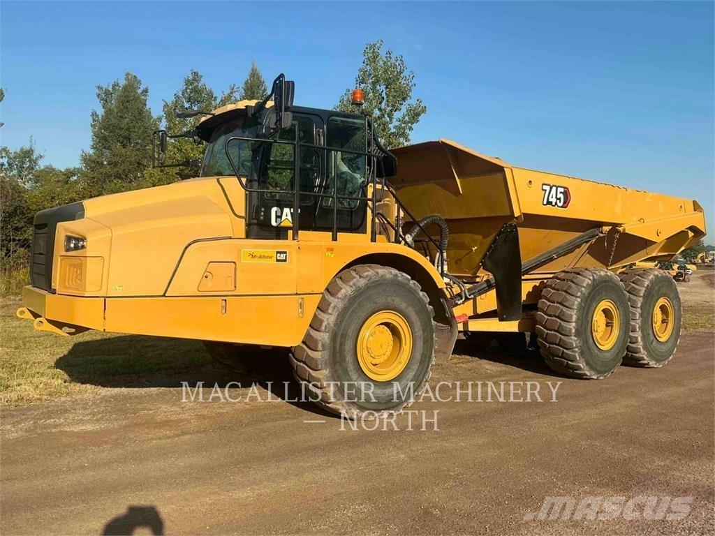 CAT 745 T Terrængående lastbiler