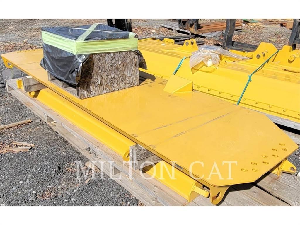 CAT 745 TAILGATE Chassis og suspension