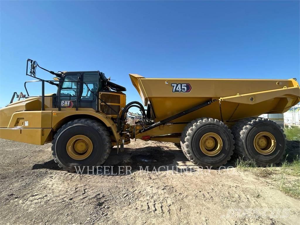 CAT 745 TG Terrængående lastbiler