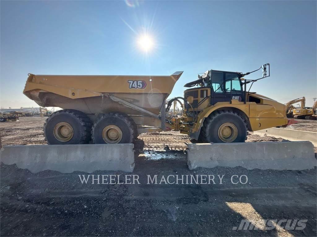 CAT 745 TG Terrængående lastbiler