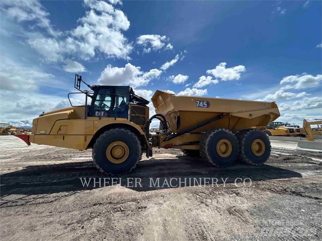 CAT 745 TG Terrængående lastbiler