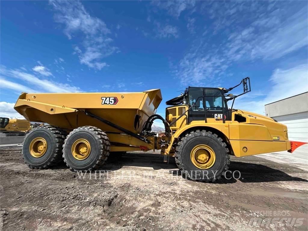 CAT 745 TG Terrængående lastbiler