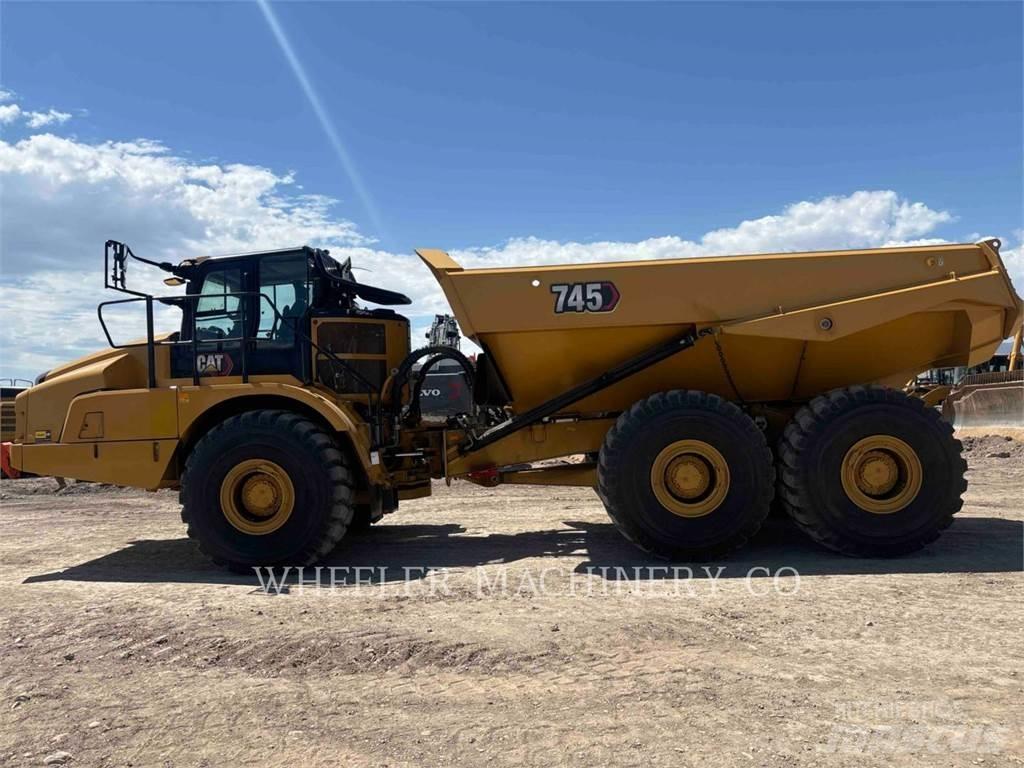 CAT 745 TG Terrængående lastbiler