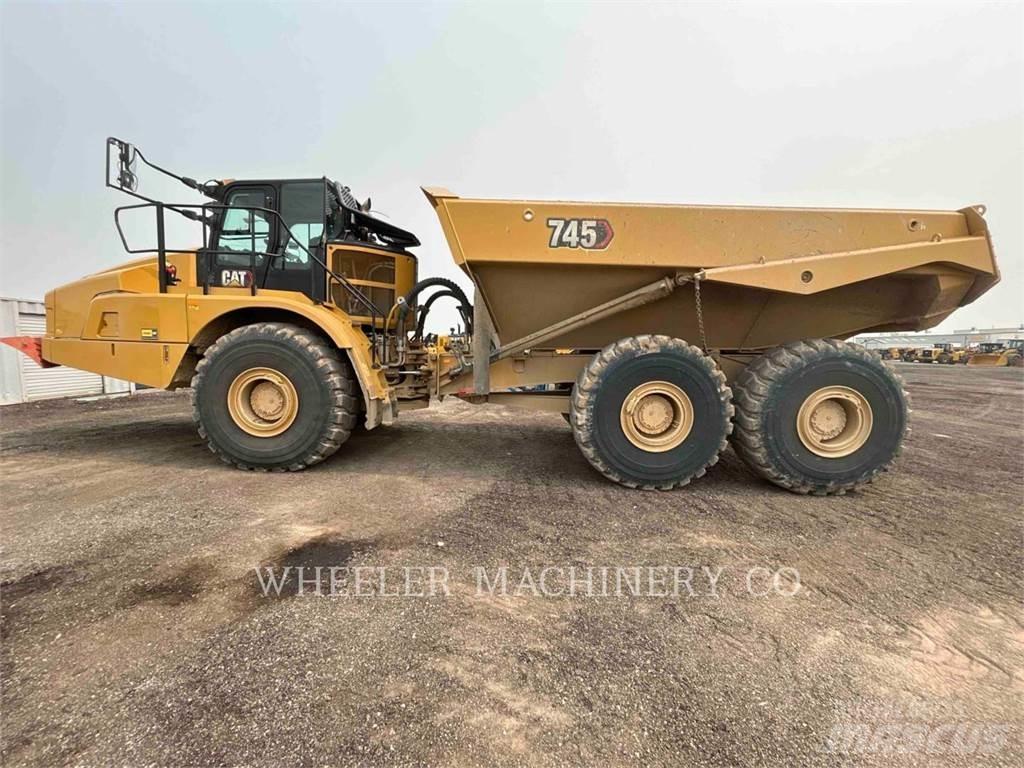 CAT 745 TG Terrængående lastbiler