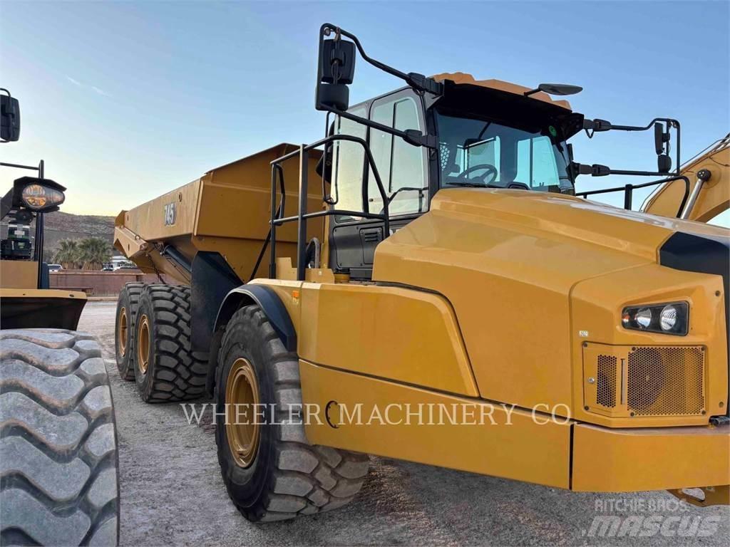 CAT 745 TG Terrængående lastbiler