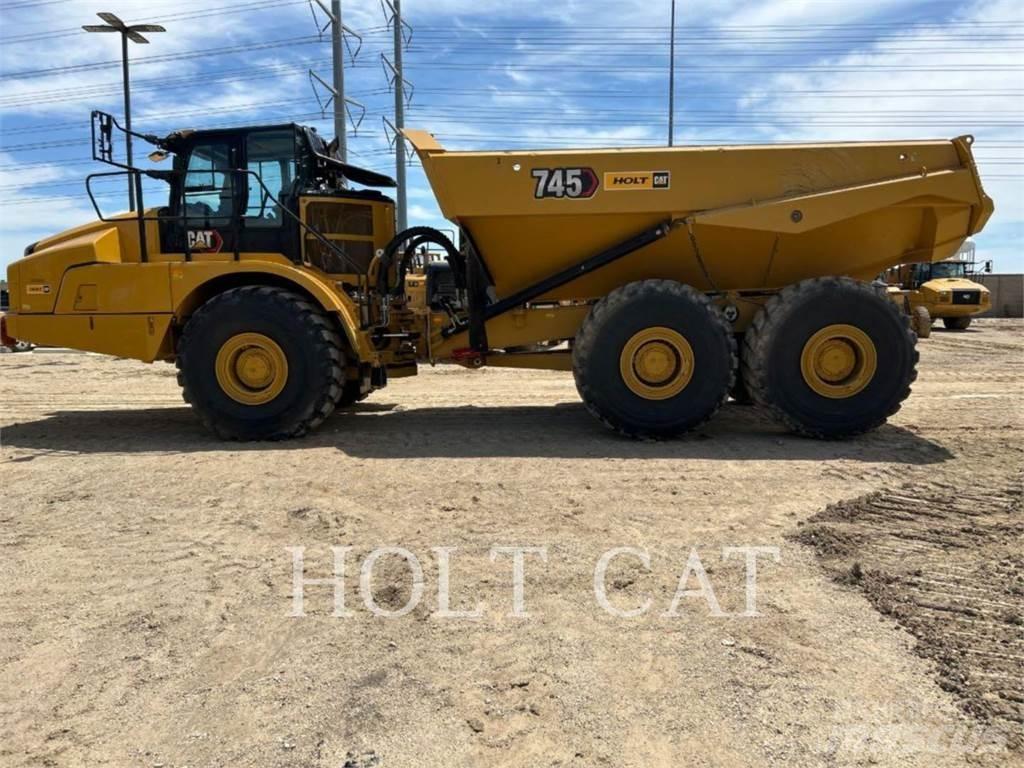 CAT 745 TG Terrængående lastbiler