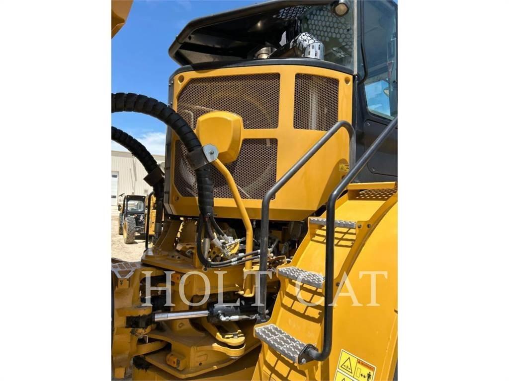 CAT 745 TG Terrængående lastbiler