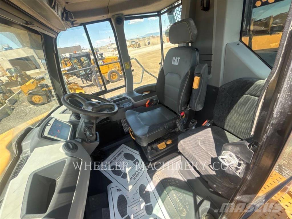 CAT 745 TG Terrængående lastbiler