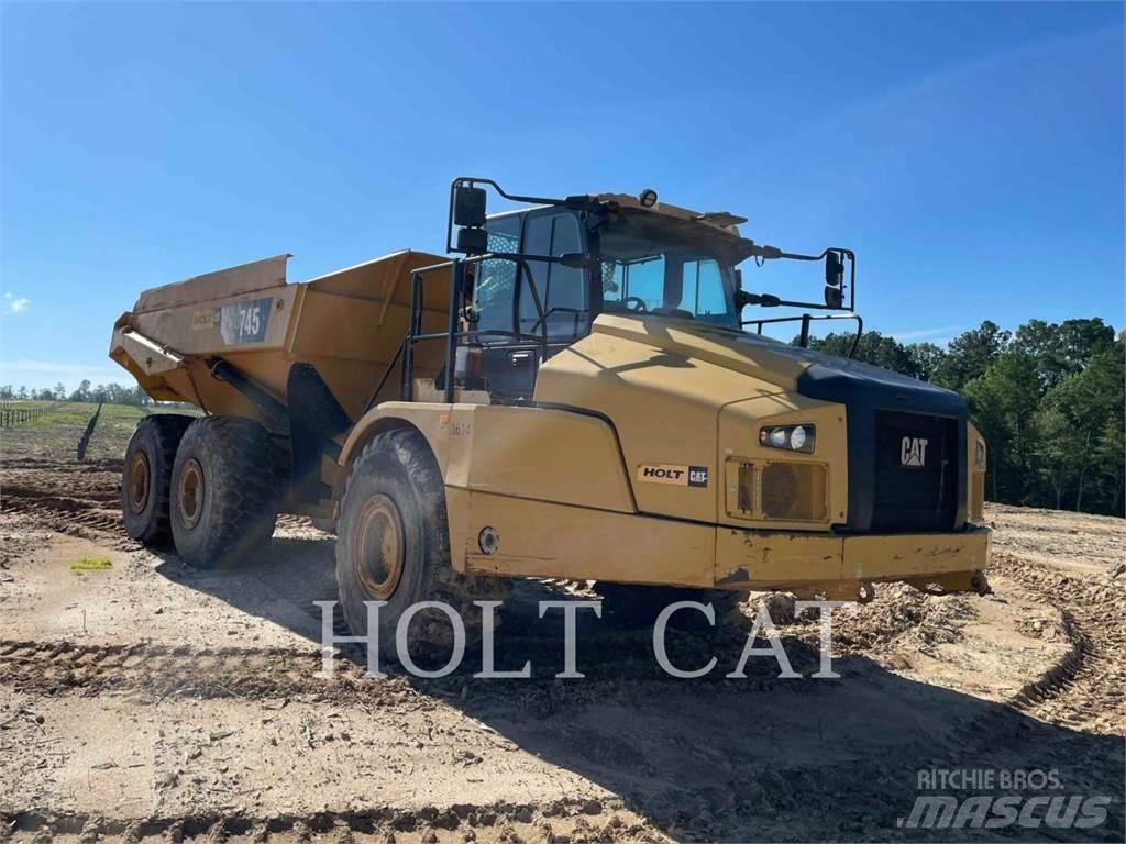 CAT 74504 Terrængående lastbiler