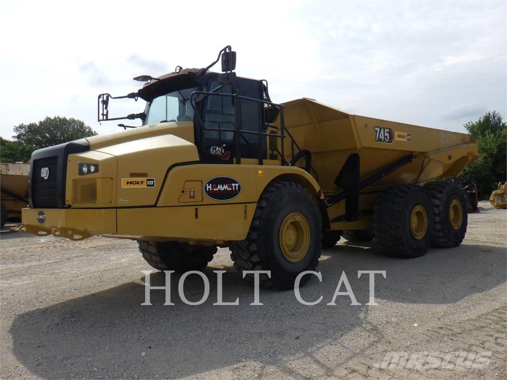 CAT 74504 Terrængående lastbiler