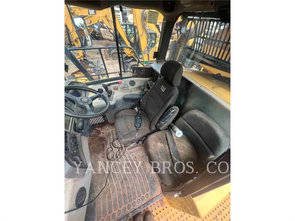 CAT 745C Terrængående lastbiler