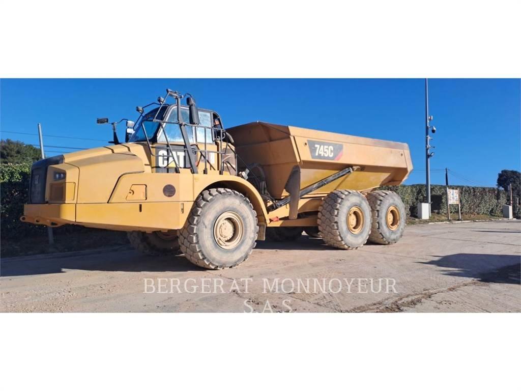 CAT 745C Terrængående lastbiler