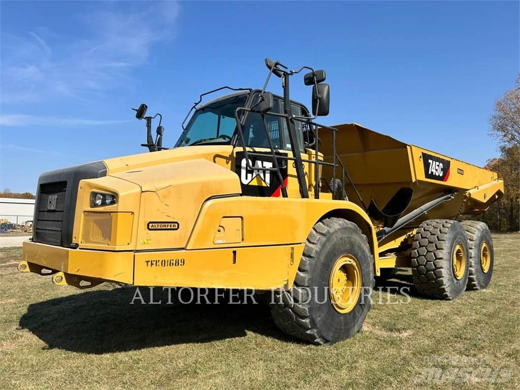 CAT 745C Terrængående lastbiler