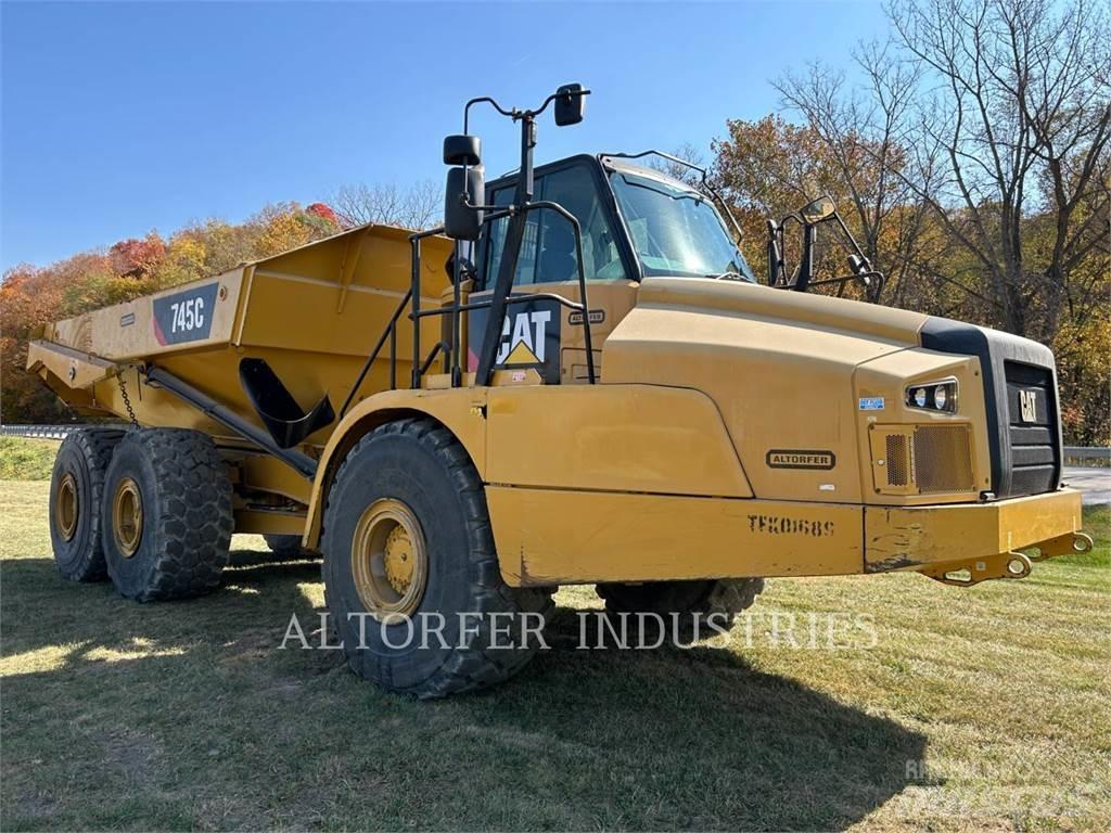 CAT 745C Terrængående lastbiler