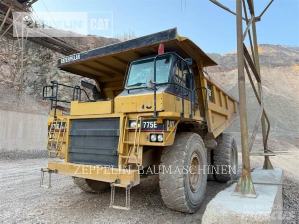CAT 775E Terrængående lastbiler