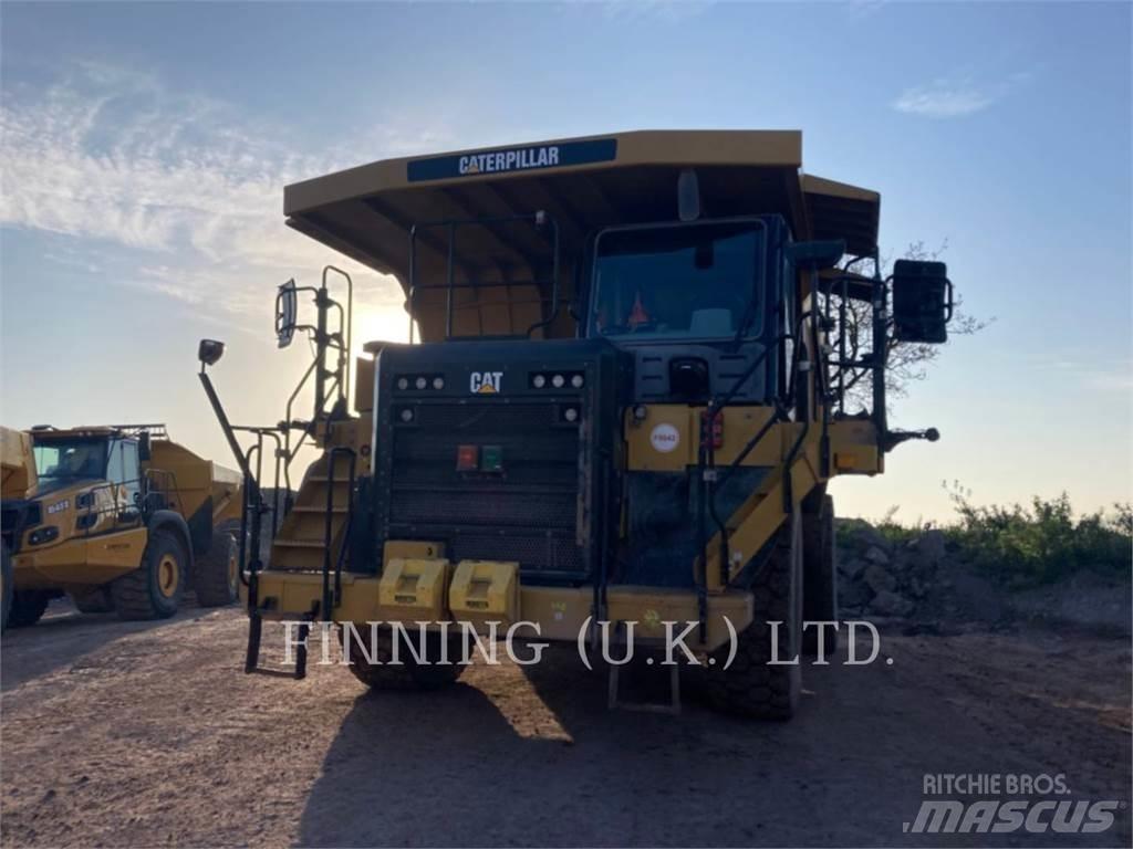 CAT 775G Terrængående lastbiler