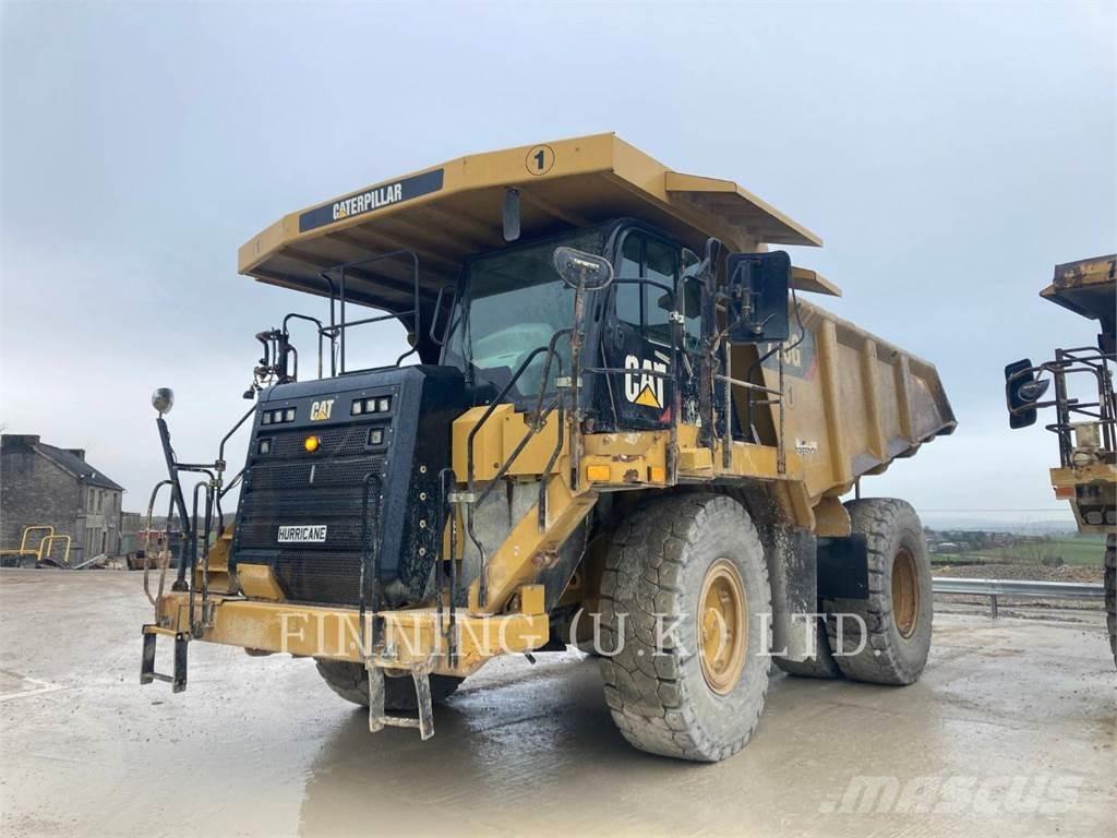 CAT 775G Terrængående lastbiler