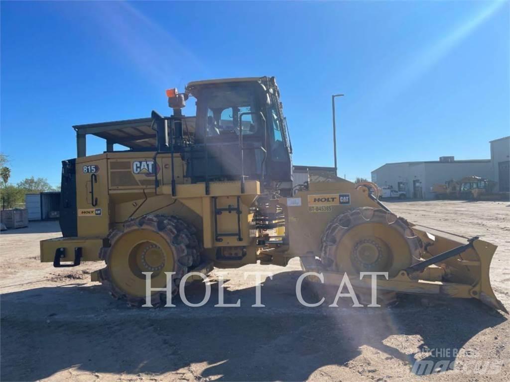 CAT 815 Jordvibrationstromler