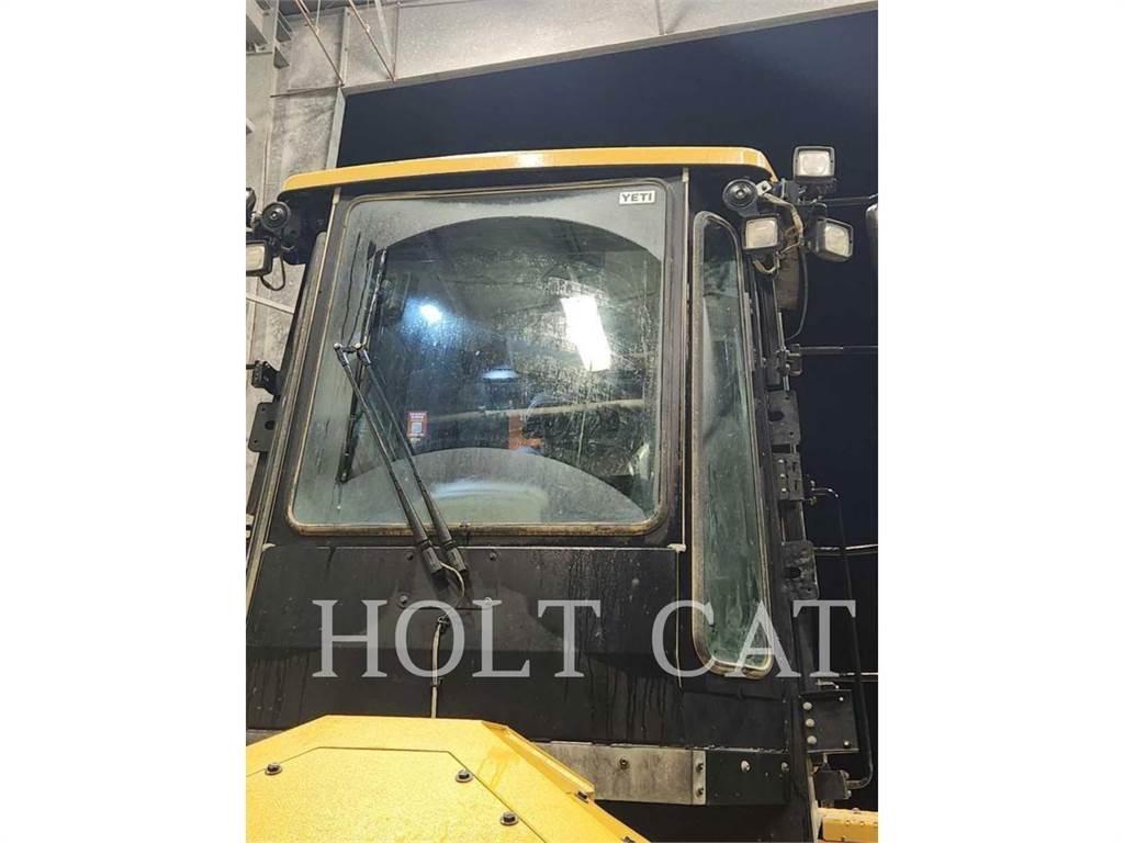 CAT 815 Jordvibrationstromler