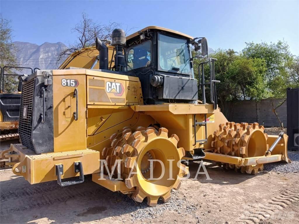 CAT 815 Jordvibrationstromler