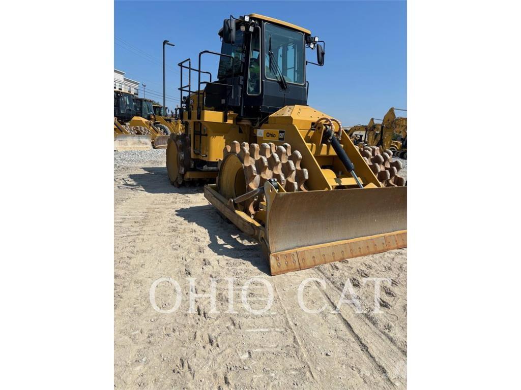 CAT 815 Jordvibrationstromler