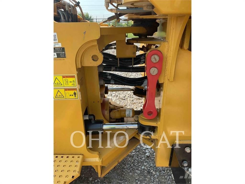 CAT 815 Jordvibrationstromler