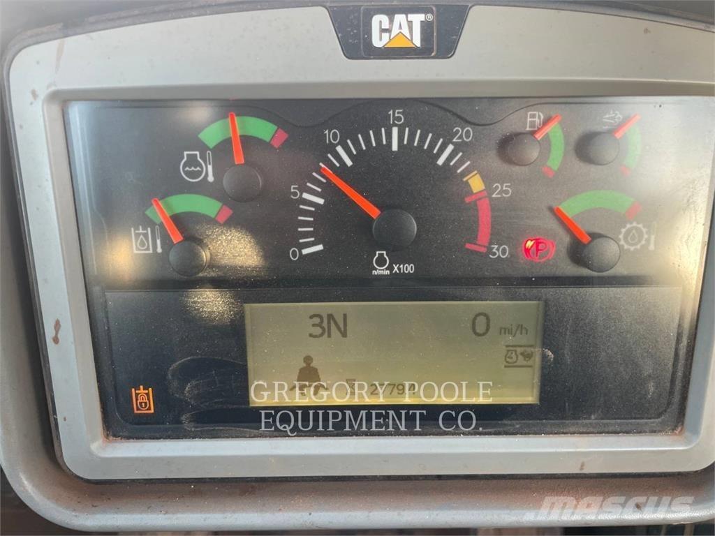 CAT 815-11 Jordvibrationstromler