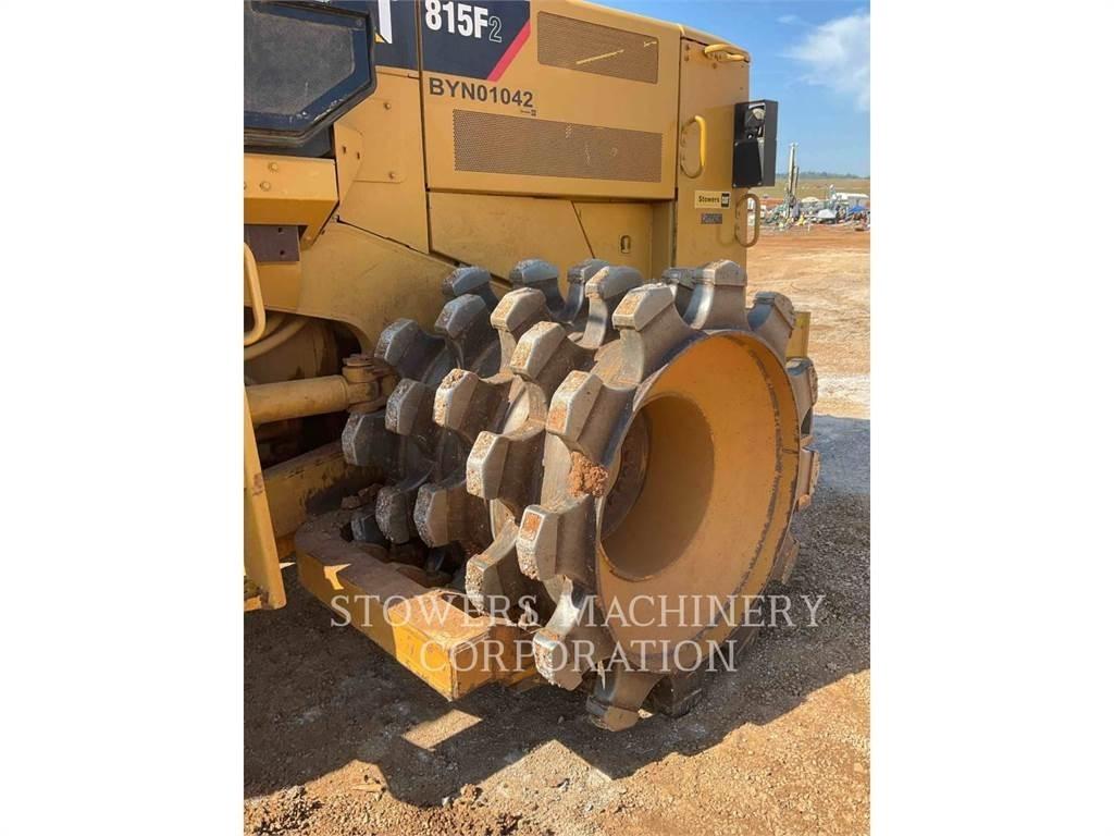 CAT 815F Jordvibrationstromler