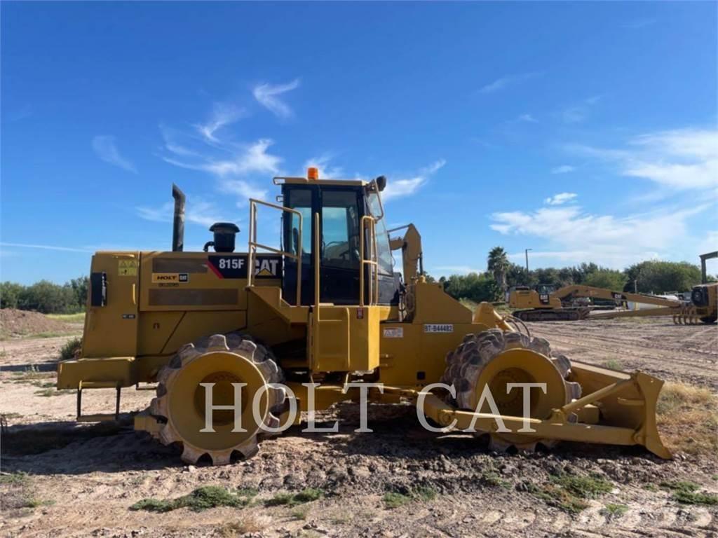 CAT 815F Jordvibrationstromler