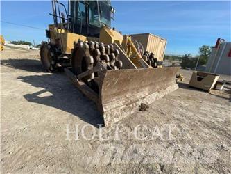 CAT 815F Jordvibrationstromler
