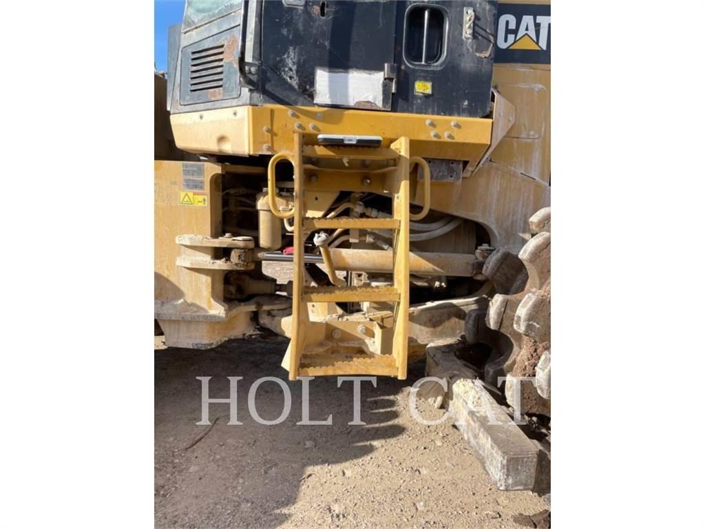 CAT 815F Jordvibrationstromler