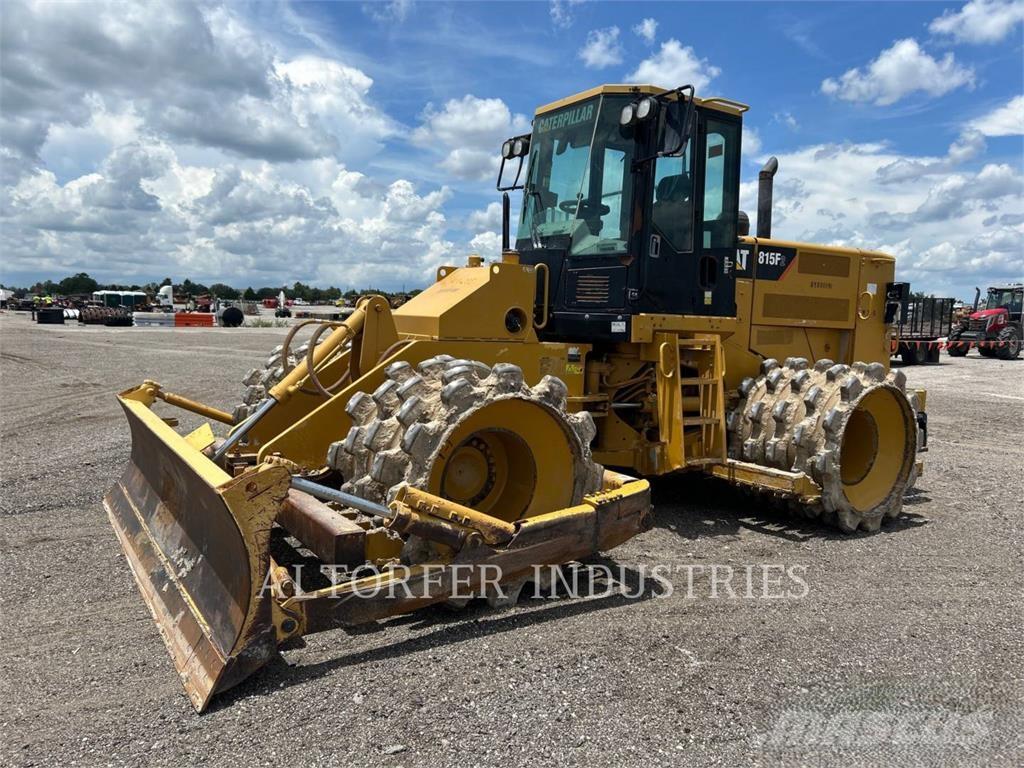 CAT 815F2 Jordvibrationstromler