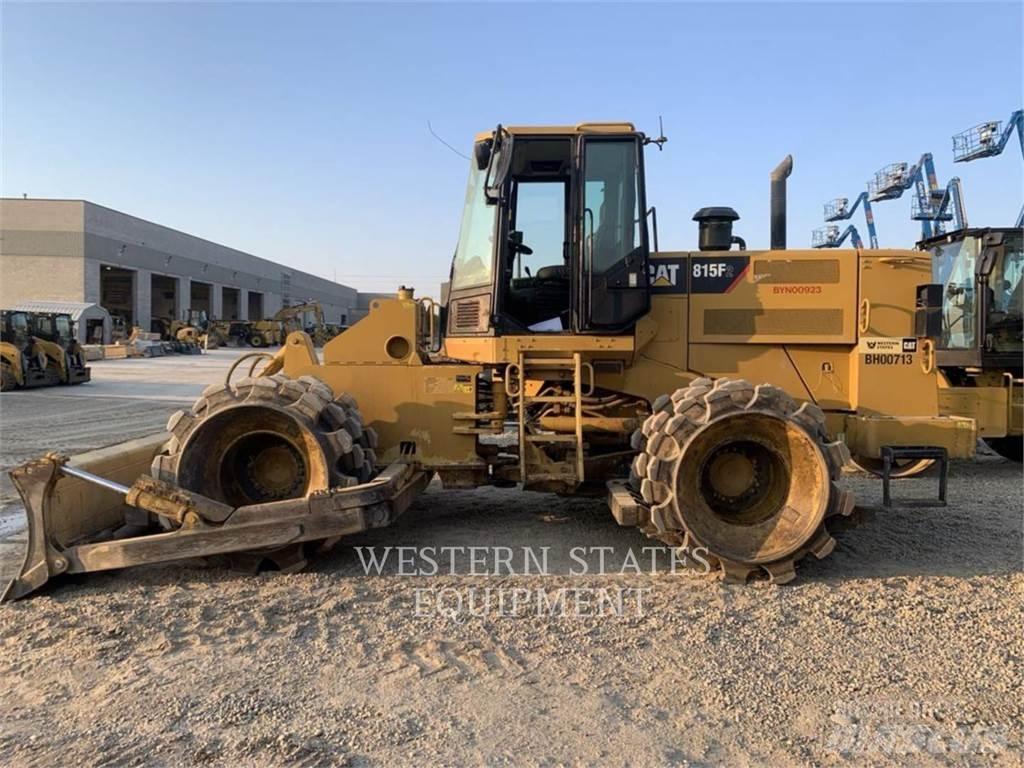 CAT 815FII Jordvibrationstromler