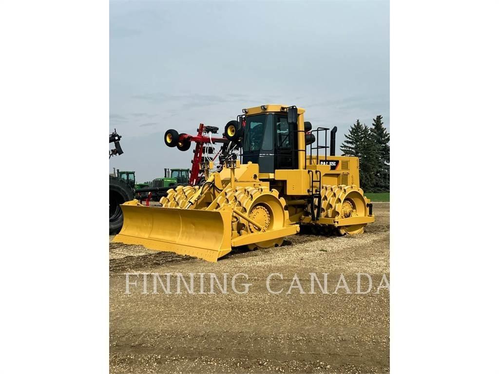 CAT 825C Jordvibrationstromler