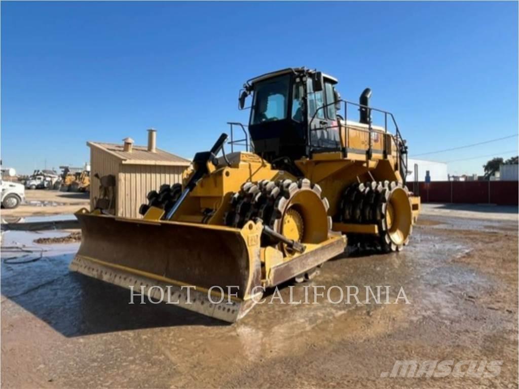 CAT 825K Jordvibrationstromler