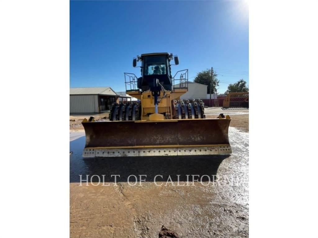 CAT 825K Jordvibrationstromler