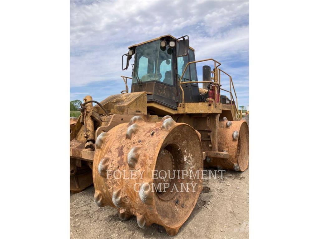 CAT 826H Jordvibrationstromler