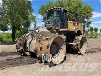 CAT 826K Jordvibrationstromler