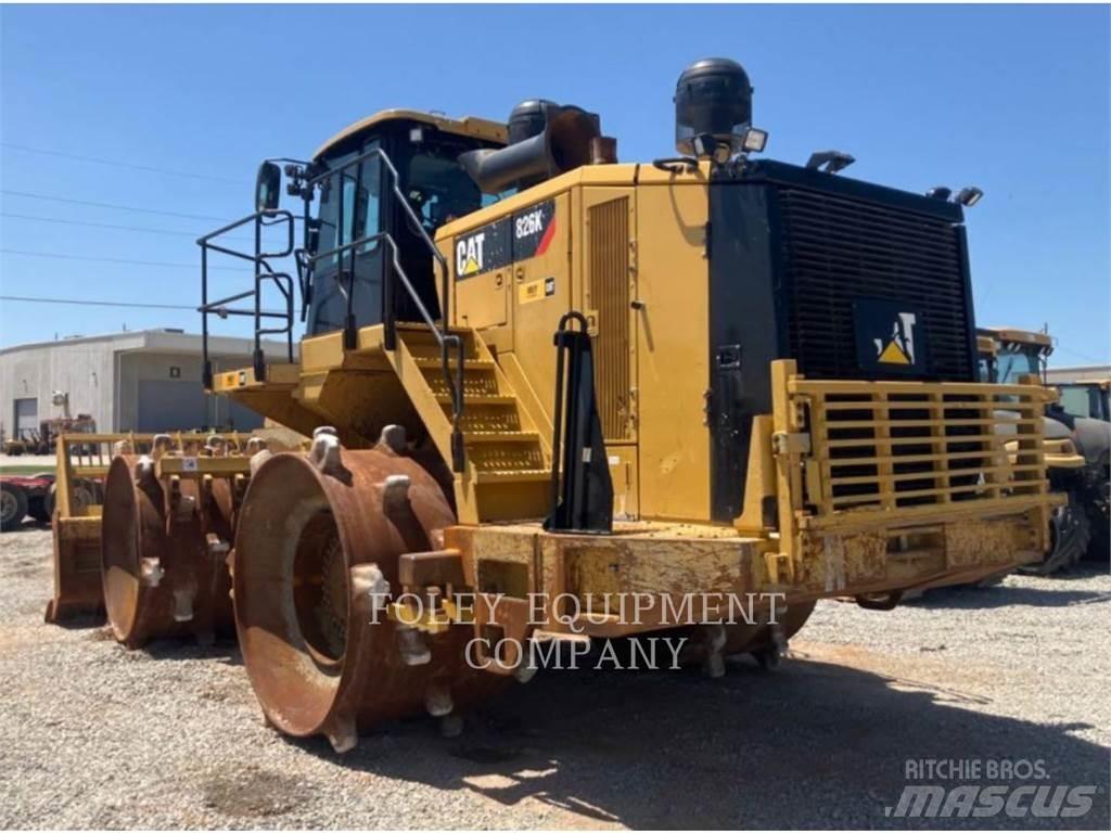 CAT 826K Jordvibrationstromler