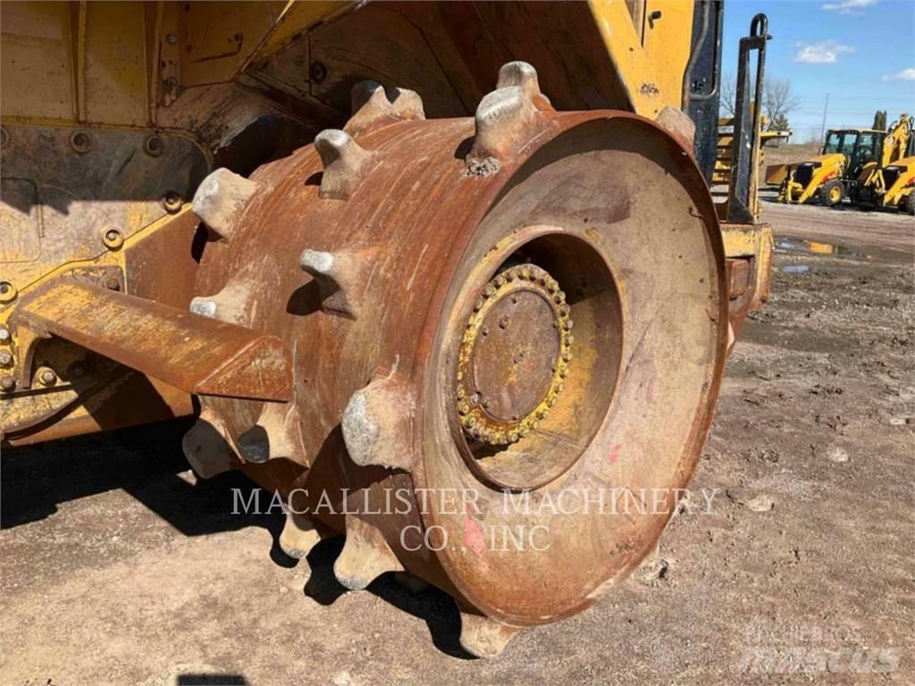 CAT 826K Jordvibrationstromler