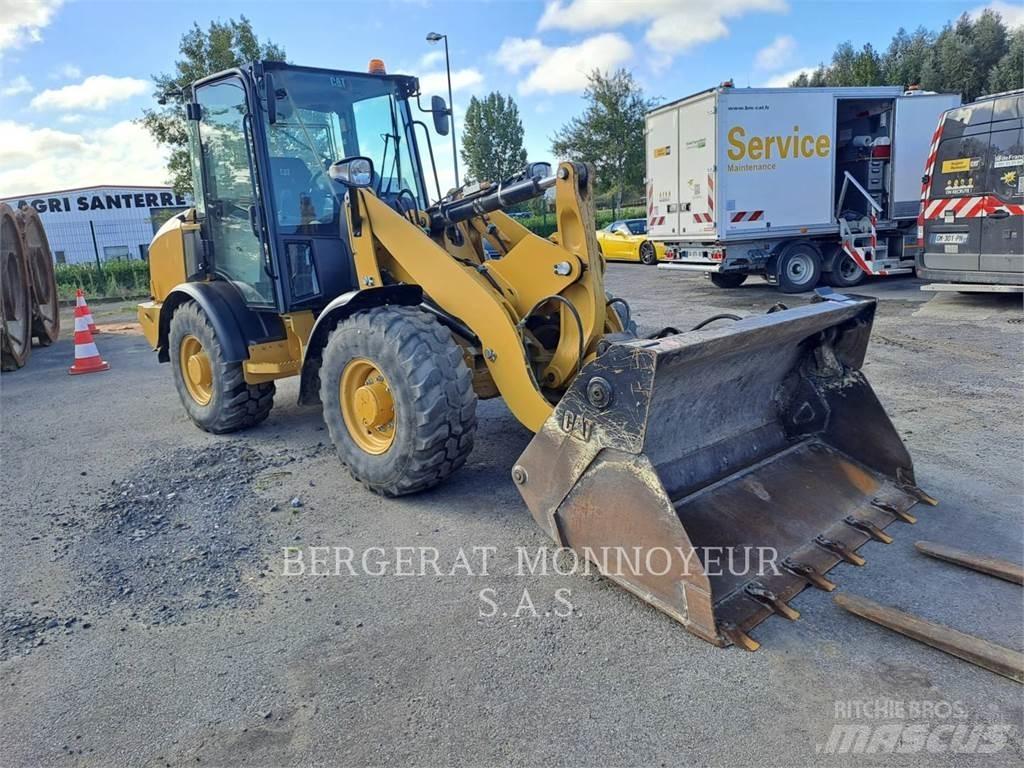 CAT 906M Læssemaskiner på hjul
