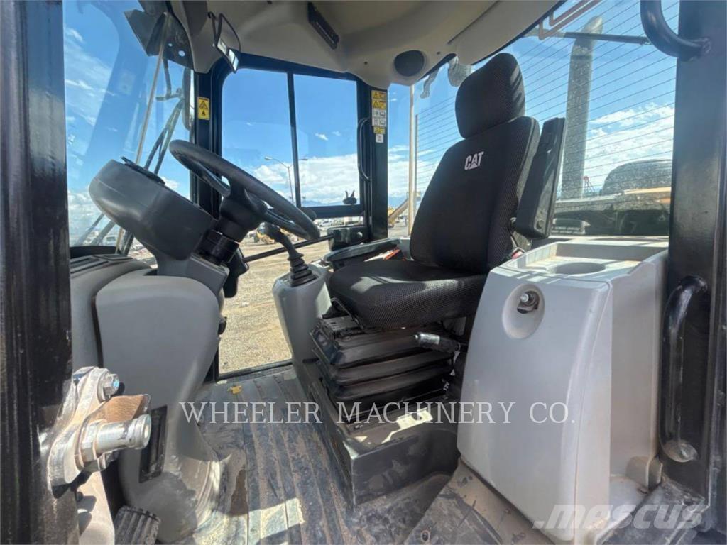 CAT 906M Læssemaskiner på hjul