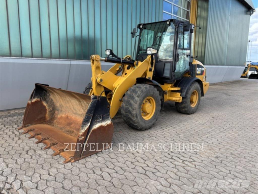 CAT 907M Læssemaskiner på hjul