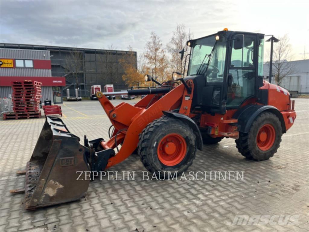 CAT 908H Læssemaskiner på hjul