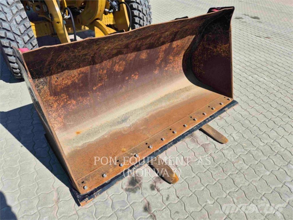 CAT 908M Læssemaskiner på hjul