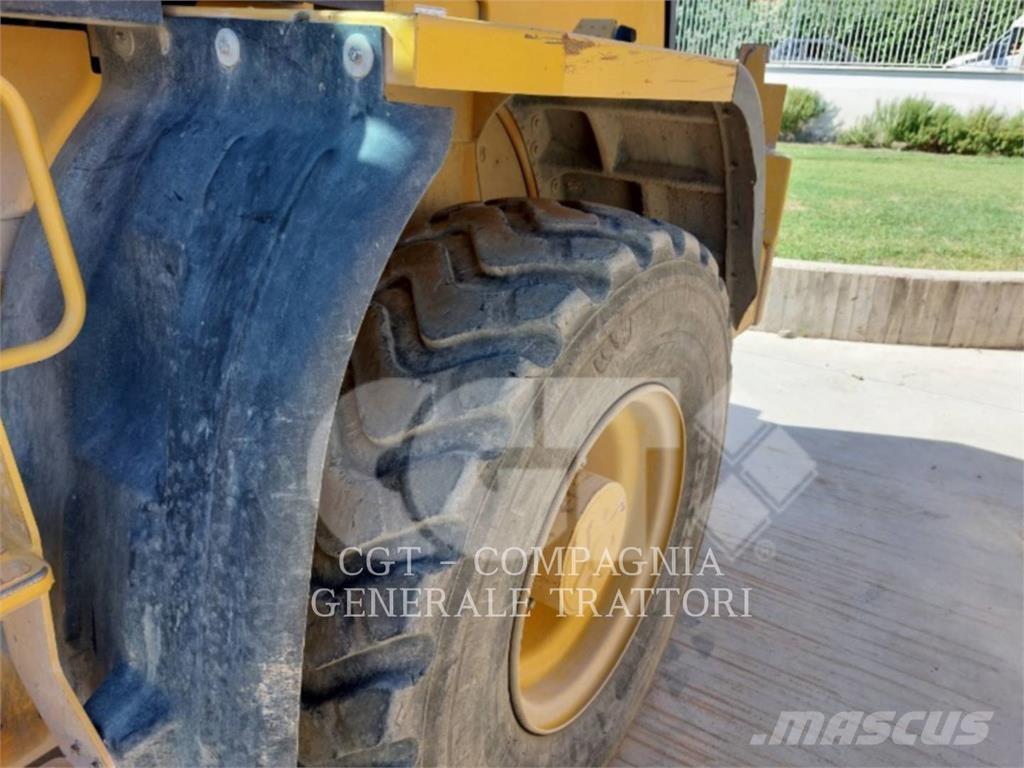 CAT 918M Læssemaskiner på hjul