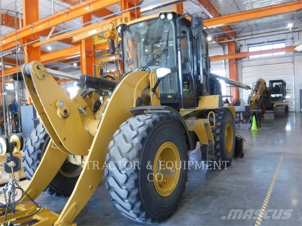 CAT 930M Læssemaskiner på hjul
