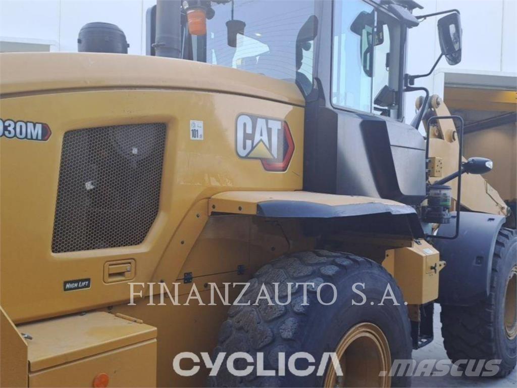 CAT 930M Læssemaskiner på hjul