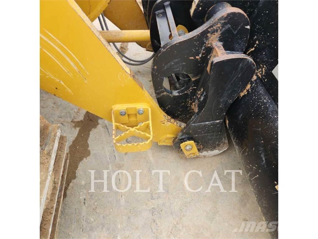 CAT 953 Larvebåndslæssere